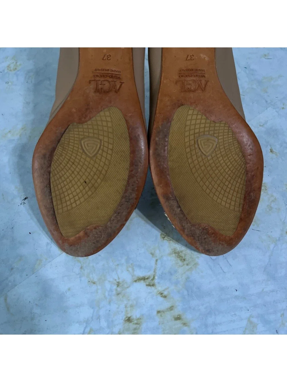Agl marking heel